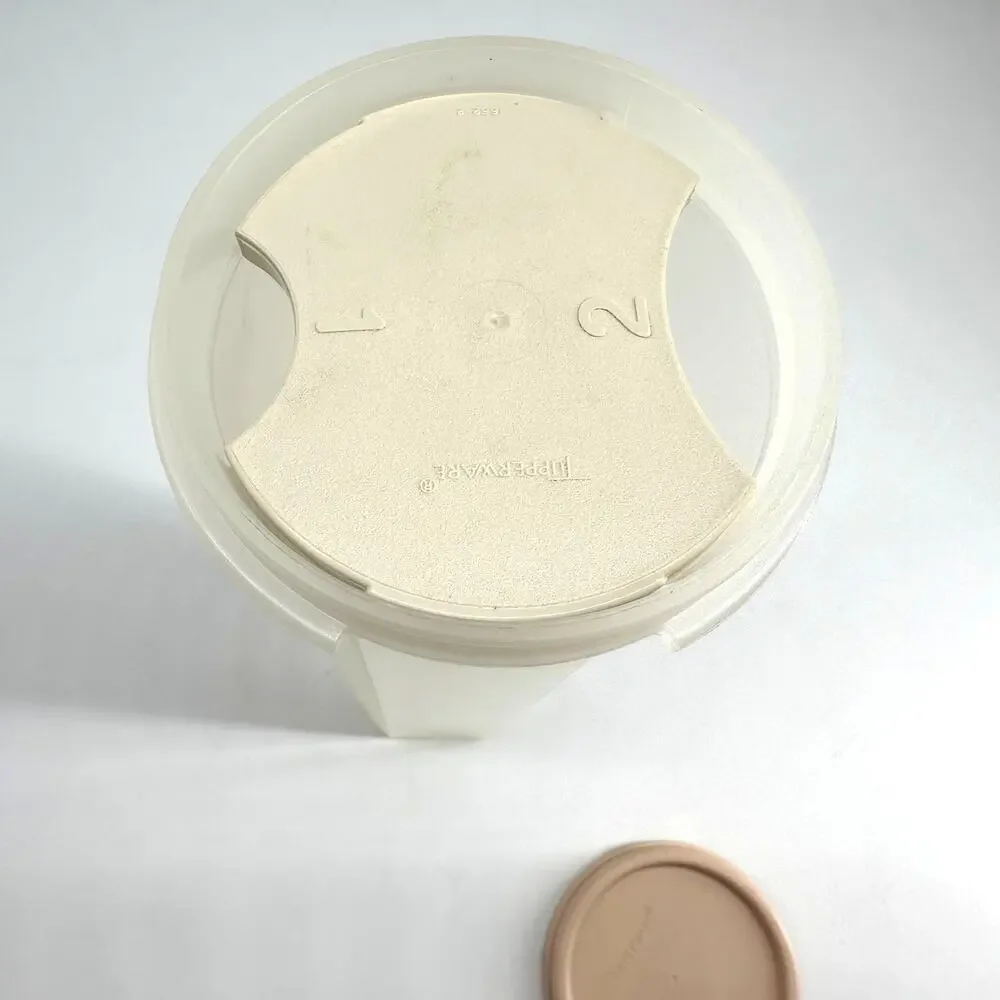 Tupperware vintage spaghetti